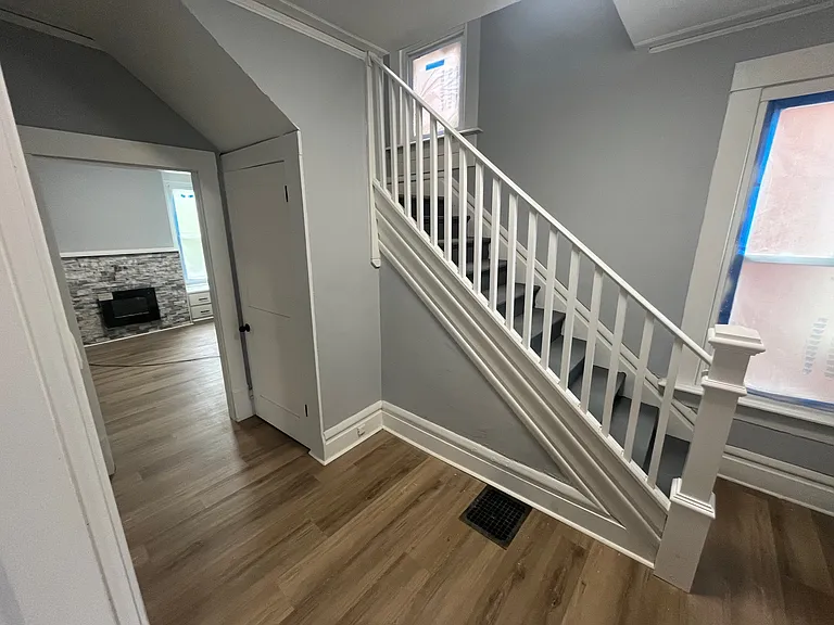 969 Wilson Ave — Photo 8