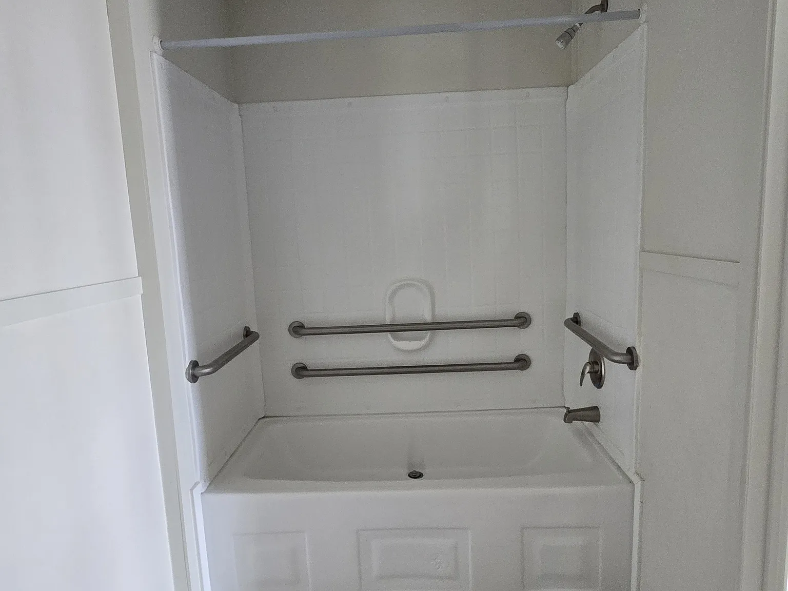 2 bed, $950 — Photo 4