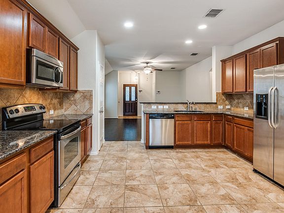 4th image of 12209 Walden Wood Dr