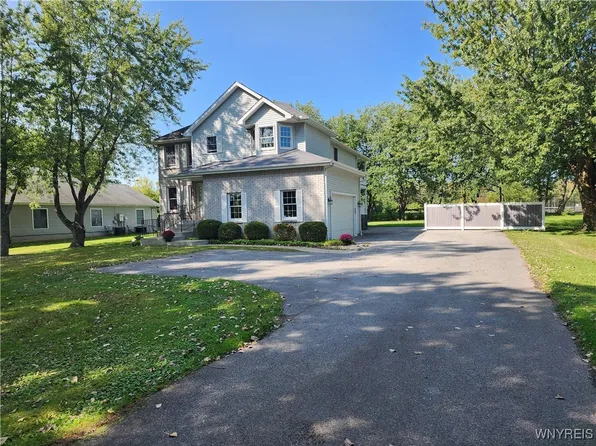 546 Losson Rd, Buffalo, NY 14227