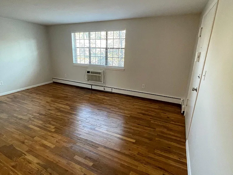 100 Sycamore Ln #A — Photo 3