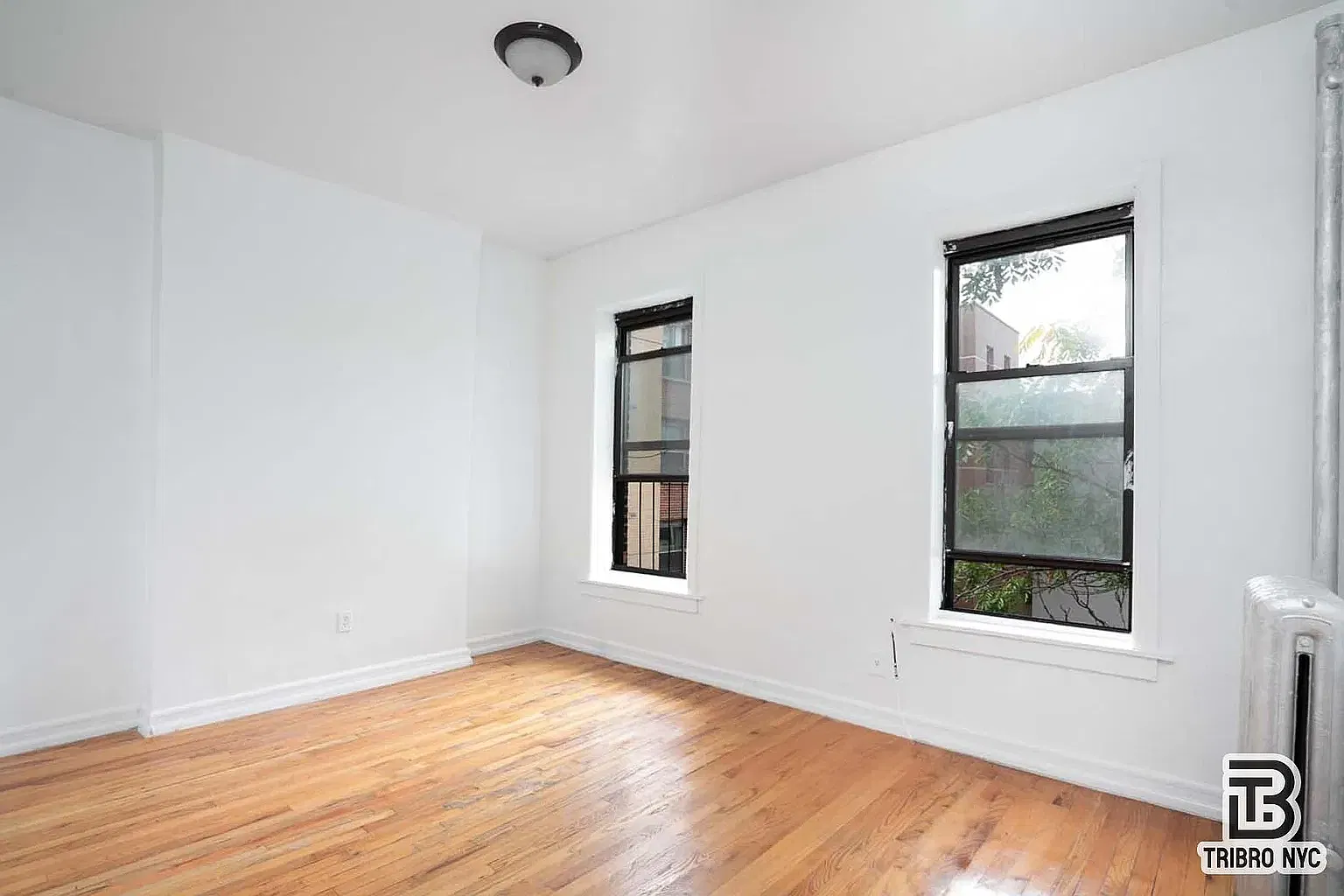 6545 Broadway — Photo 1