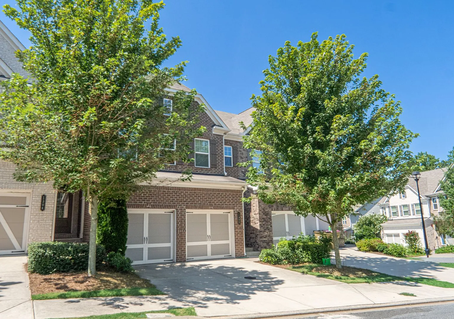 Spacious 3BR Townhome in Cumming | 2,178 Sq Ft | Available September 1 — Photo 2