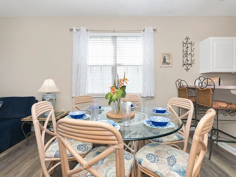 4612 Surf St #1 — Photo 20