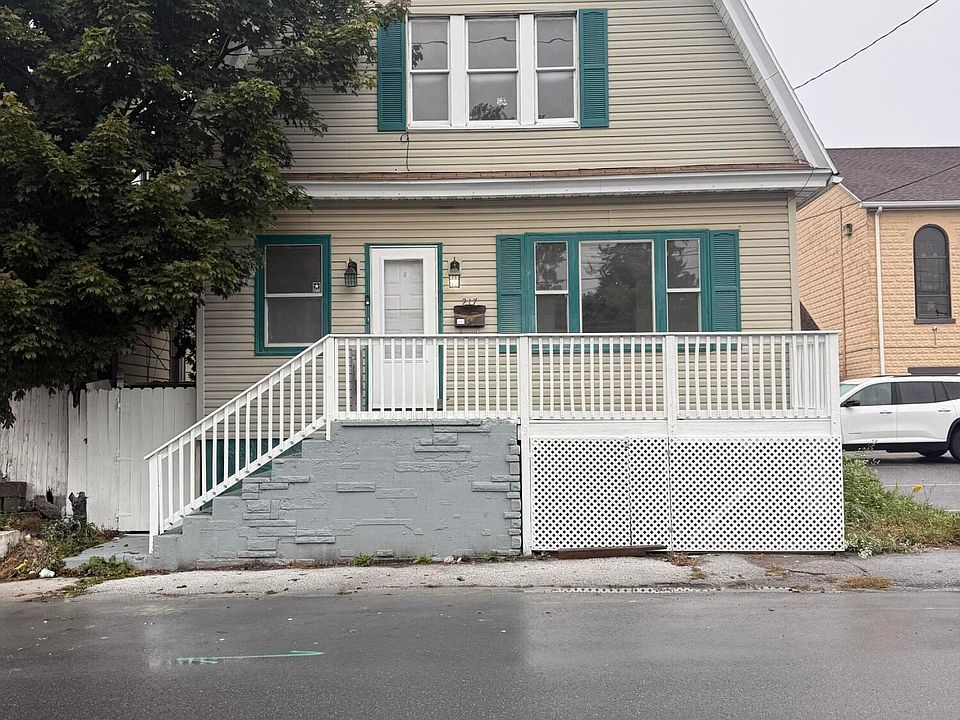1st image of 217 W Chapel St