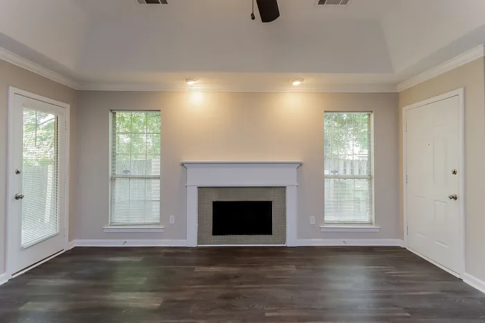 1649 Meadow Oak Ct — Photo 2