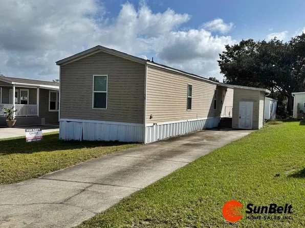 39 Lafayette Ave, Sorrento, FL 32776