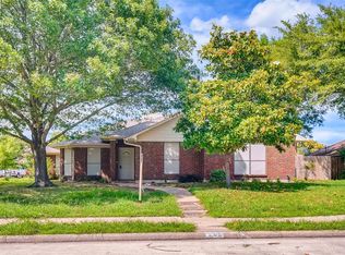 2311 Ridgeview Dr, Sachse, TX 75048