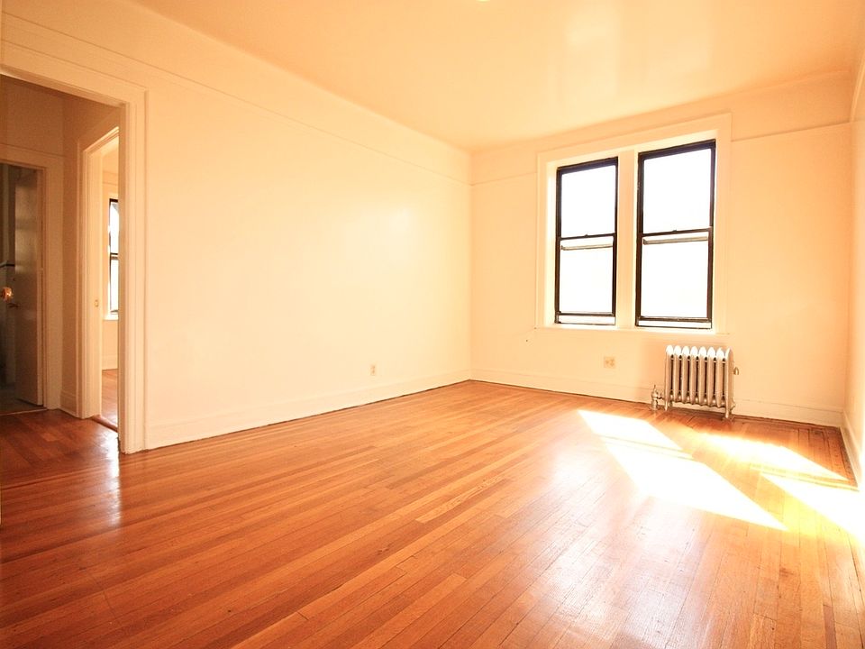 1st image of 8405 Bay Pkwy #B7