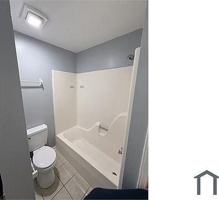 3rd image of 1652 Alexander Ct APT B
