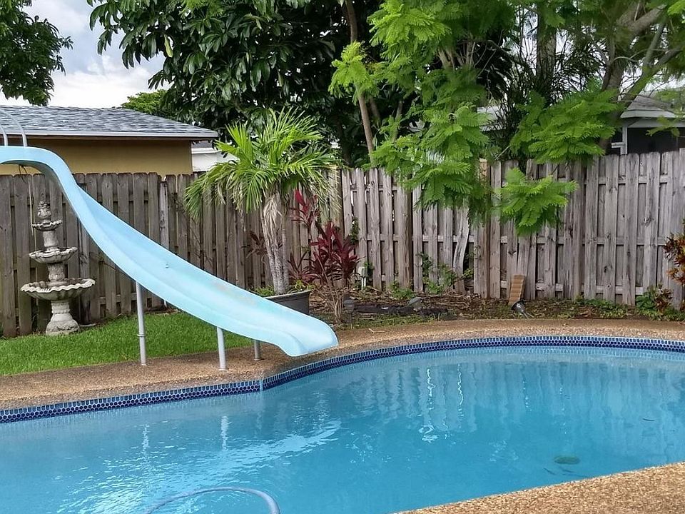 2nd image of 1685 NW 66th Avenue
