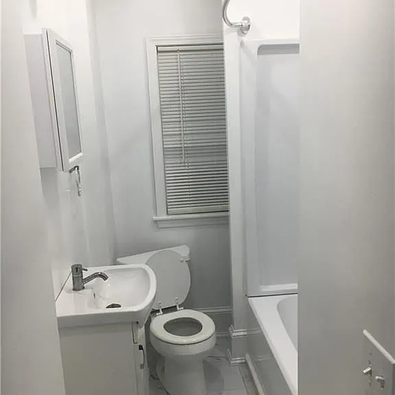 152 Webster St #1 — Photo 6