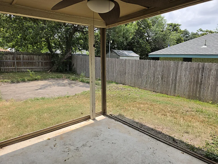 13714 Landmark Hl — Photo 13