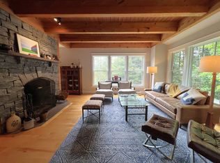1018 Sinclair Dr, Stowe, VT 05672