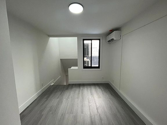 4th image of 300 E 96th St APT 6A