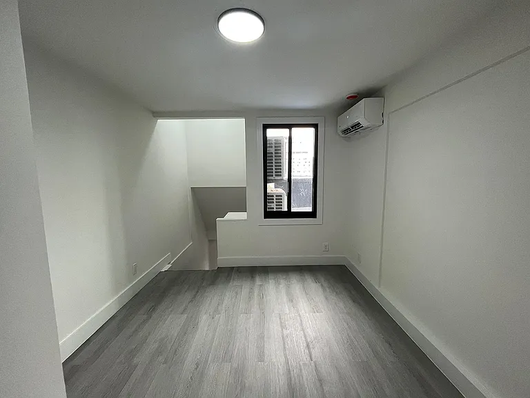 300 E 96th St #6A — Photo 4