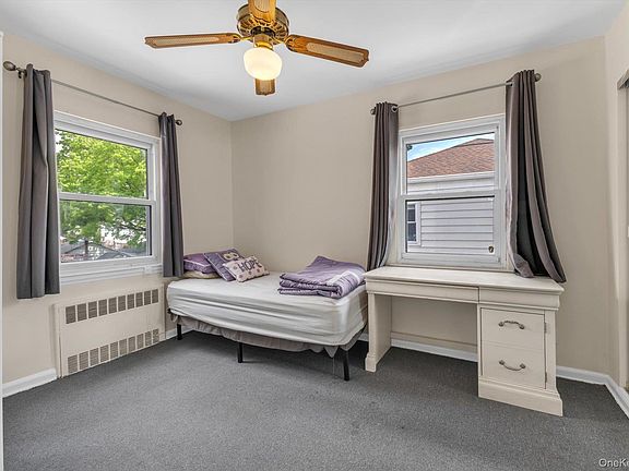 5th image of 13835 64th Avenue