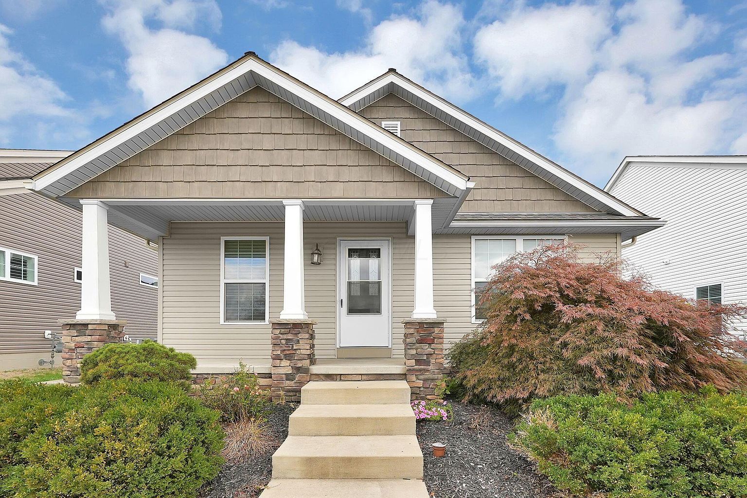 Listing photo 1 for 324 Bottecchia Blvd