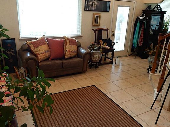 4th image of 4506 Park Dr