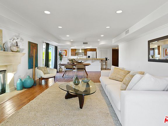3rd image of 10390 W La Grange Ave #Penthouse 1
