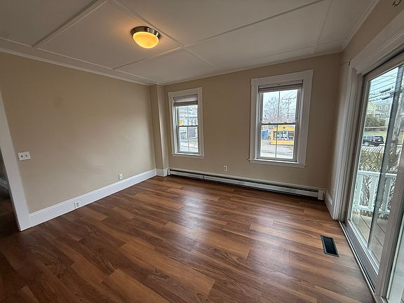 4th image of 1 Stafford St #1