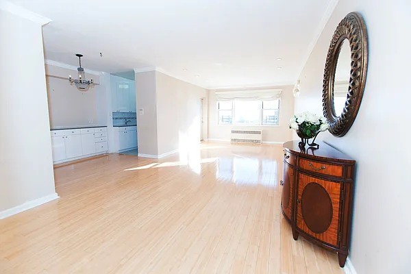 Sold by Re/Max In The City | media 3