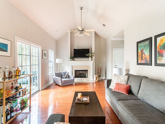 2nd image of 6952 Highway 70 S APT 103