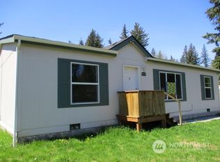 8505 Golden Valley Dr, Maple Falls, WA 98266