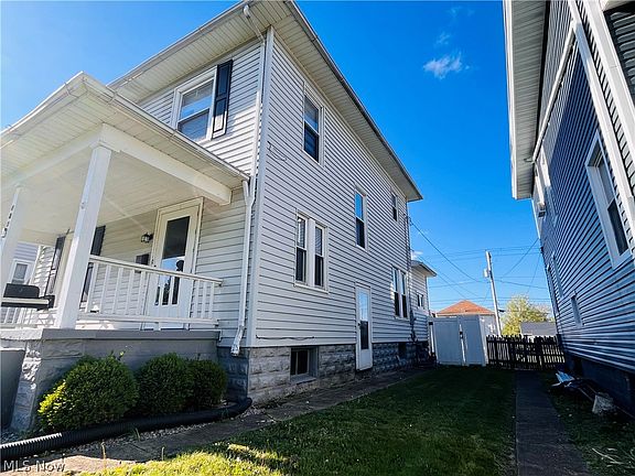 3rd image of 629 Saint Louis Ave