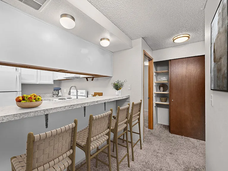 Breakfast Bar