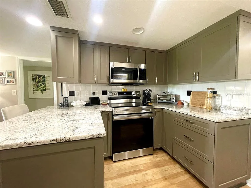 2 bed, 2.0 bath, 1445 sqft, $3,100 — Photo 3