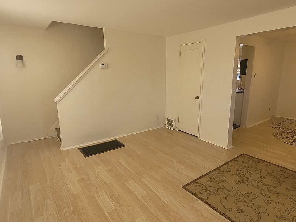 1st image of 190 Victory Ln