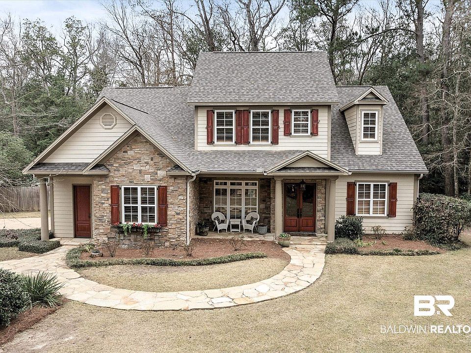 1st image of 408 Village Dr
