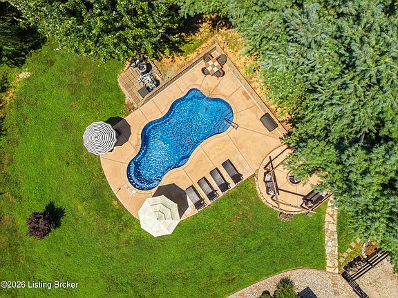 4th image of 4916 Sycamore Run Dr