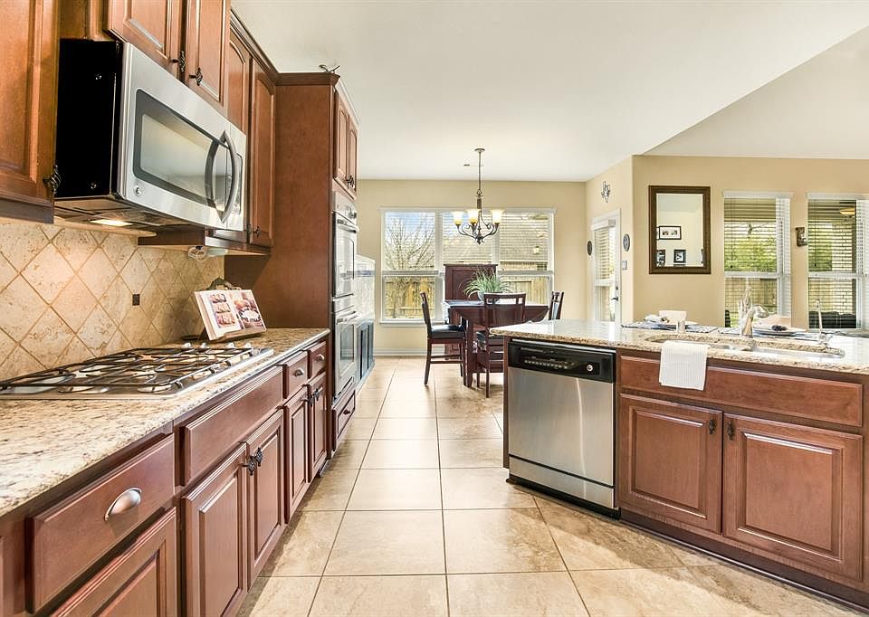 1st image of 2028 Forest Haven Dr
