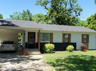 900 N 1st St, Steelville, MO 65565