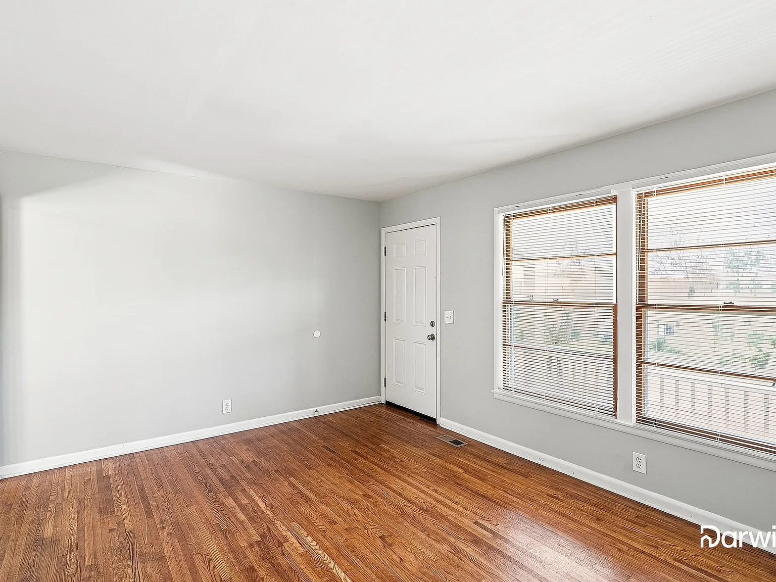 3 bed, 1.5 bath, 1100 sqft, $1,795 — Photo 4