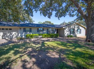 226 Oak Ridge St, Jacksboro, TX 76458