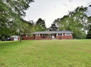 14606 Kibler Rd, New Springfield, OH 44443