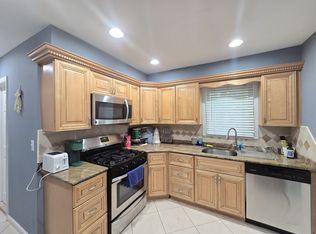 7 Knapp St #1, Staten Island, NY 10314