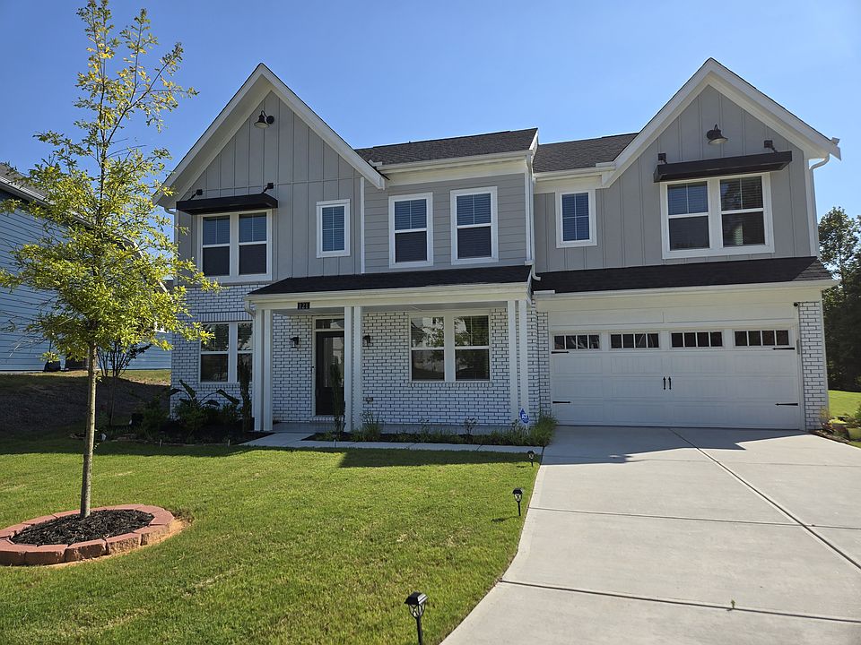 1st image of 121 Linden Ct