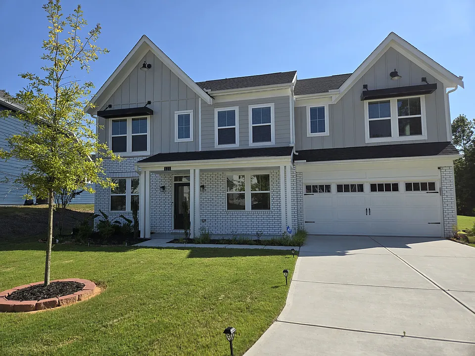 121 Linden Ct