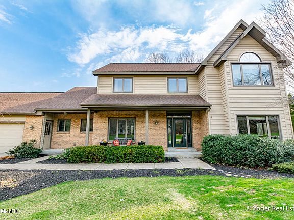 4th image of 6546 Forest Valley Dr SE