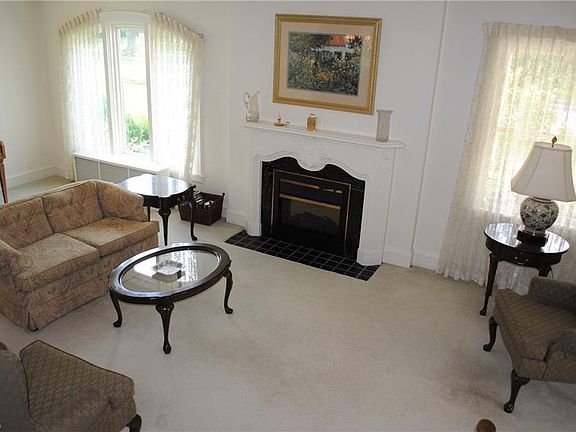 5th image of 17510 Daleview Dr