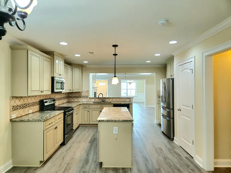 653 Deer Run Rd — Photo 7