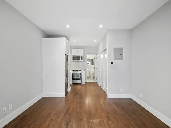 518 East 88th Street image 1 of 9