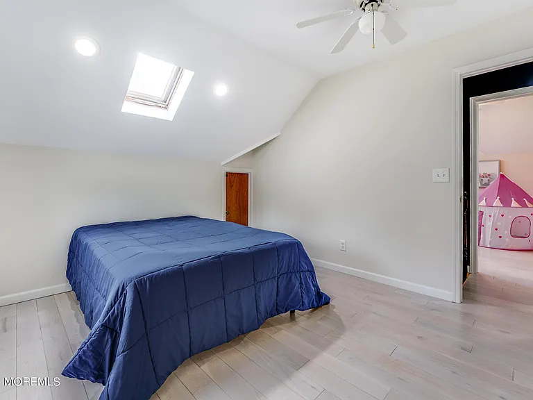 500 Locust Point Rd — Photo 24