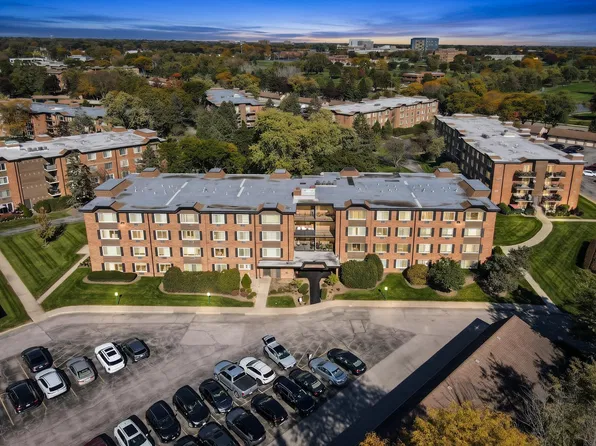 1227 S Old Wilke Rd APT 206, Arlington Heights, IL 60005