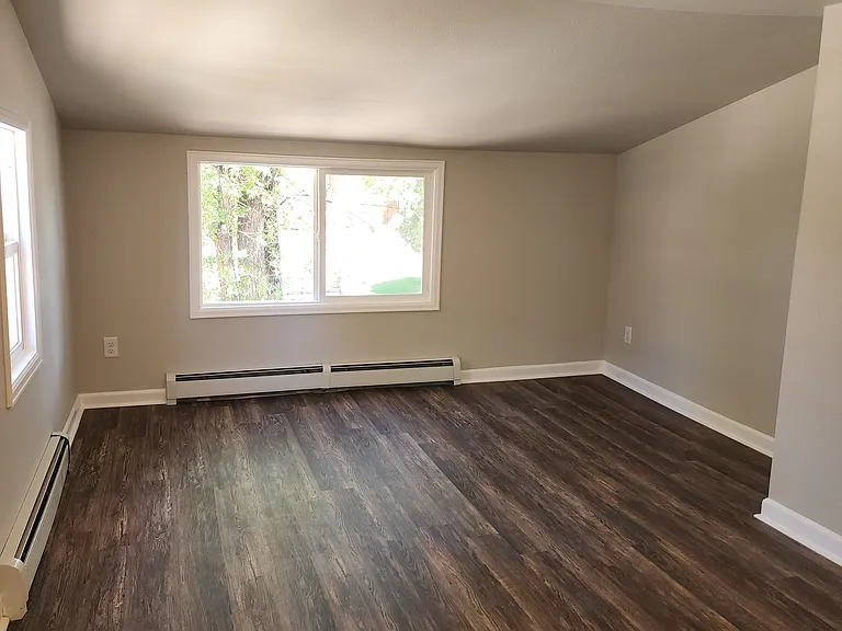 743 E Willamette Ave — Photo 11