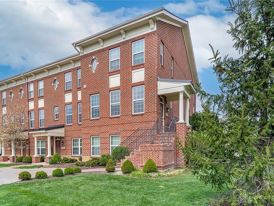 1st image of 407 Brownstone Row